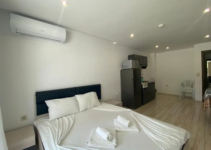 Paradiso 'в' 111 Large דירה נסבר