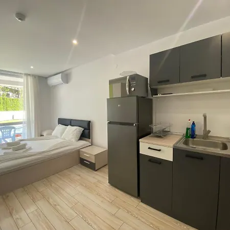 Paradiso 'в' 111 Large Appartamento Nesebar