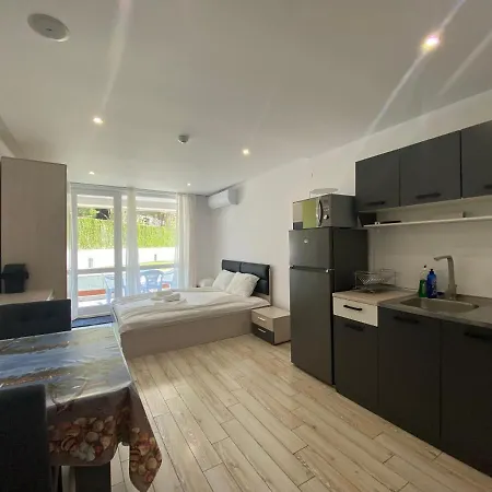 Paradiso 'в' 111 Large Nesebar