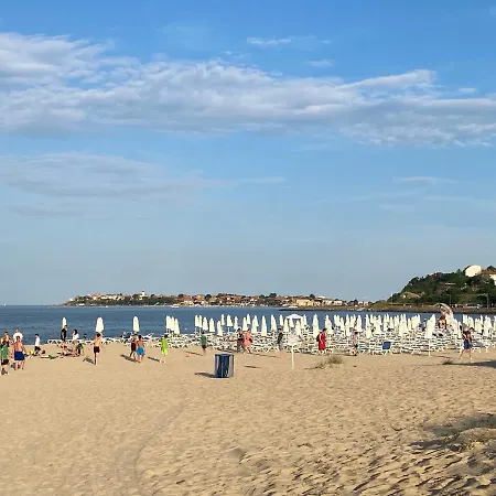 Paradiso 'в' 111 Large Apartment